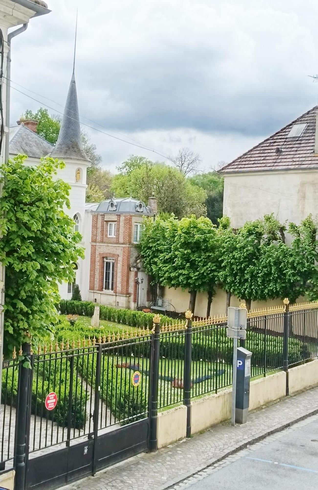 Rooms Home Csm Suites Privees Entre Paris Et Reims Privatunterkunft *